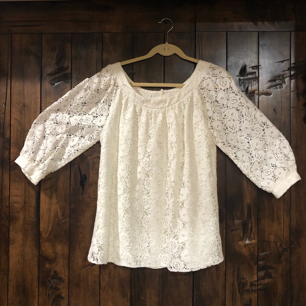 Elegant lace top